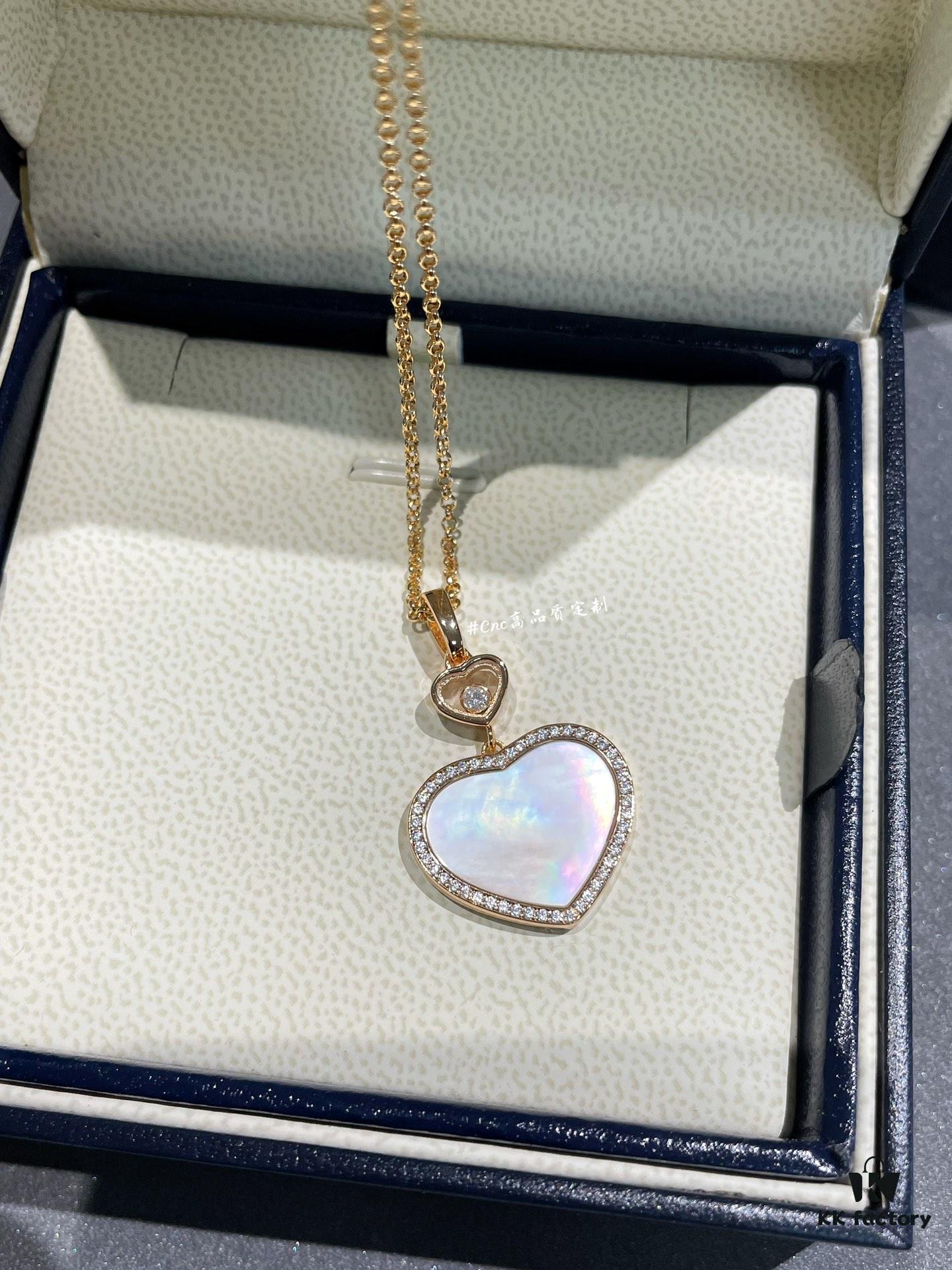693006af12f62673a6fab2f3 Chopard Happy Hearts Series Heart Necklace with Moving Diamond