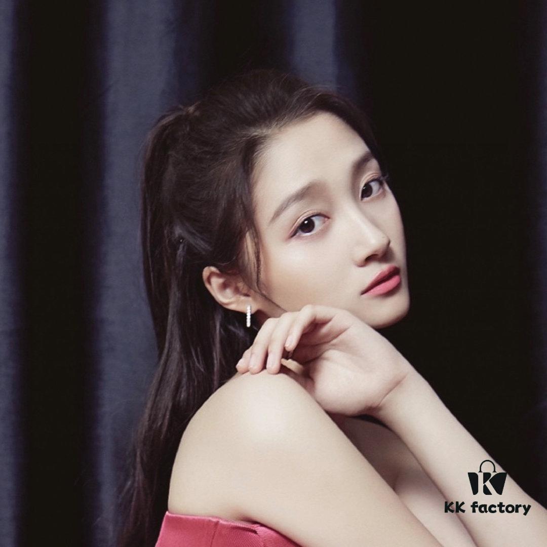 693006f612f62673a6fab364 Celebrity and Instagram Influencer Lookbook Reference, Xiao's Ice Cube Series, Ice Block Earrings, Understated Yet Sophisticated Jewelry with Style and Taste