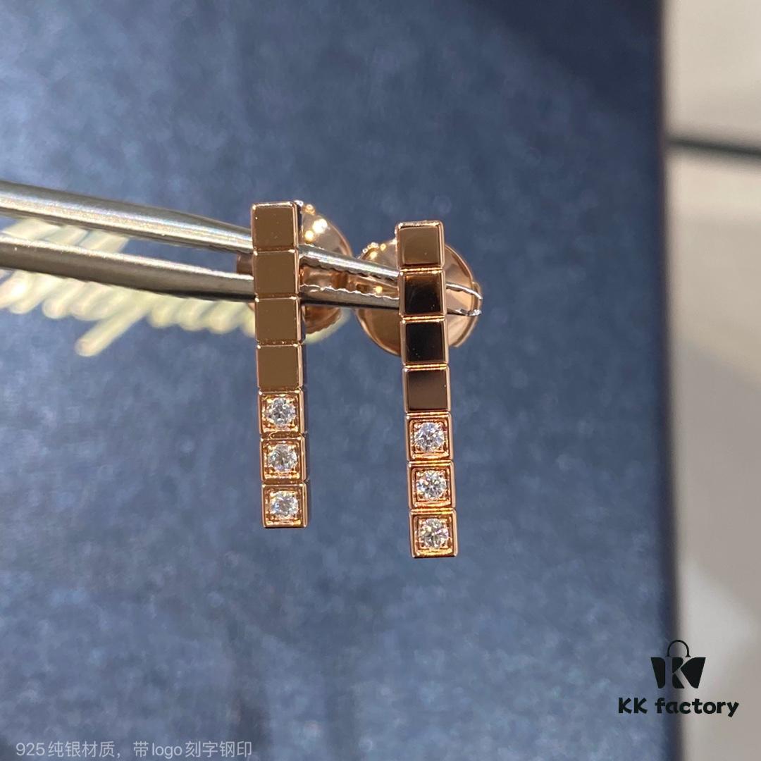 693006fe12f62673a6fab373 New Arrival, Chopard Ice Cube Series Ear Studs – Exquisitely Crafted CNC-Engraved Design in White and Rose Gold with Multi-Faceted 'Ice Cube' Detailing
