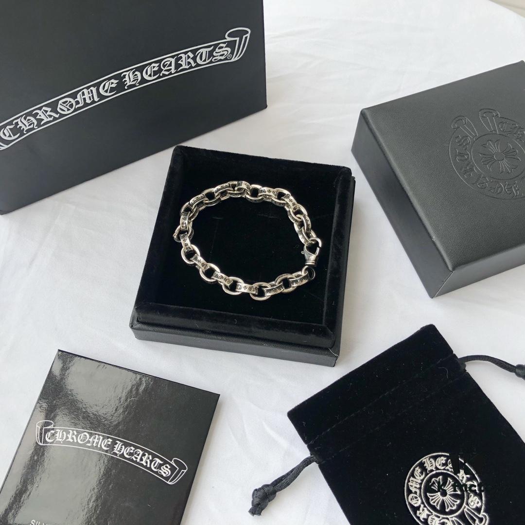 6930090512f62673a6fab70f CH Chrome Hearts Classic Retro Letter Bracelet
