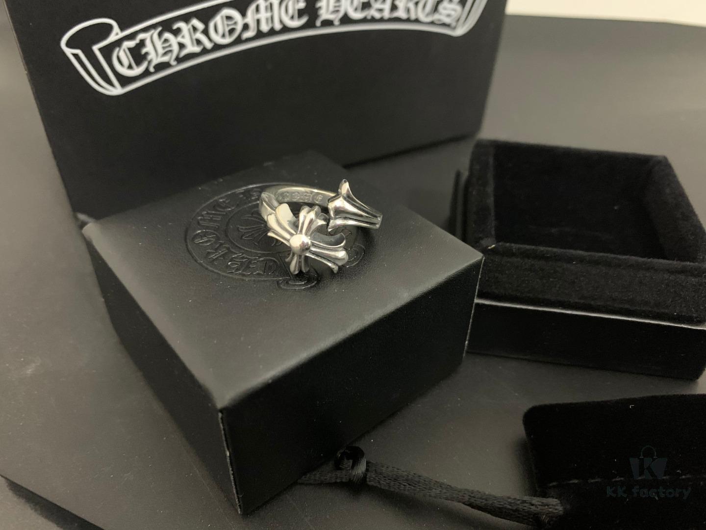 Chrome Hearts Cross Flower Twist Open Ring