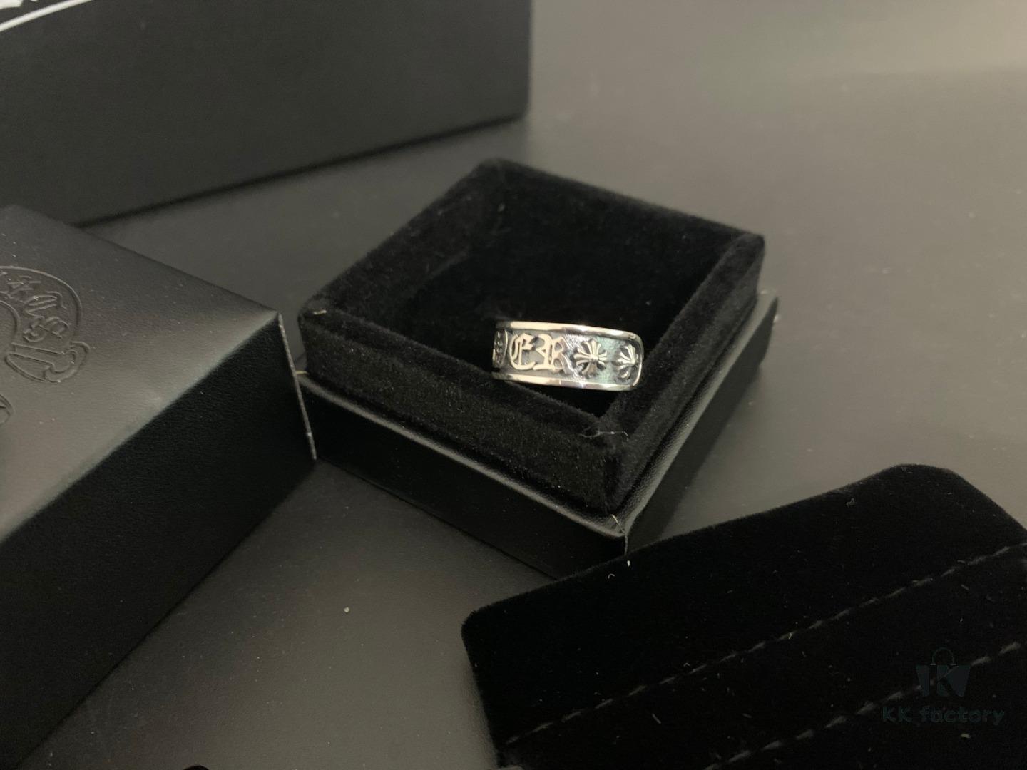 6930093512f62673a6fab77d Chrome Hearts Unisex Ring with Eternal Letter Design