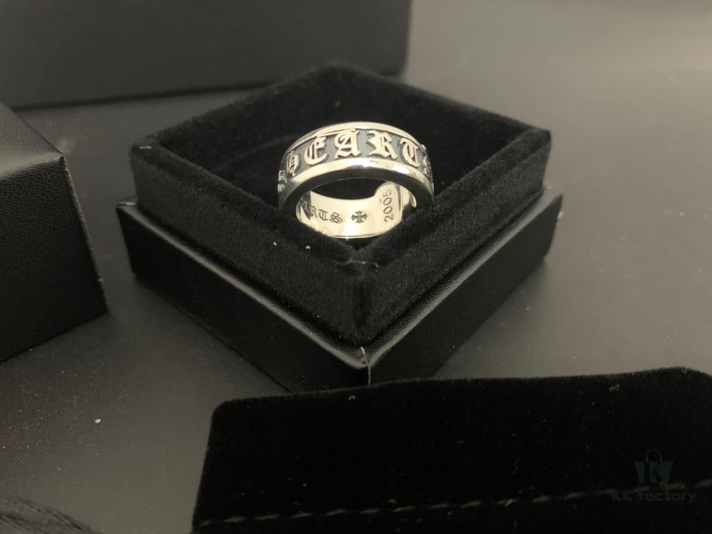 Chrome Hearts Unisex Ring with Eternal Scroll Letter Design