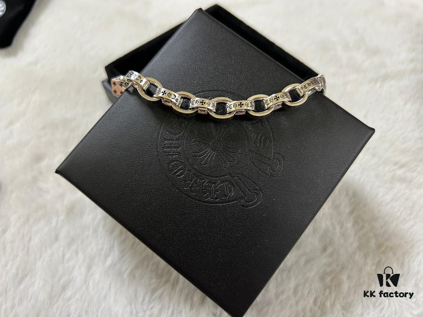 693009ea12f62673a6fab8d4 Chrome Hearts Oval Link Cross Bracelet 18-20-22 cm