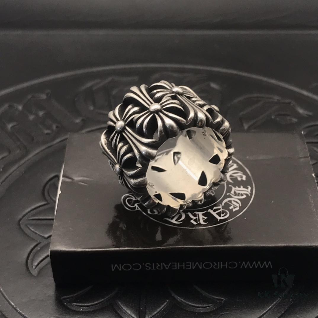 High-Version Chrome Hearts Round Grave Ring, Redefining Chrome Hearts Quality Compared to Thin and Flat Counterfeit Versions on the Market. Features Handwritten Engraving on Inner Band, Asymmetrical Cross Design with Elegant Curves and Distinct Layers. Sizes 5-11