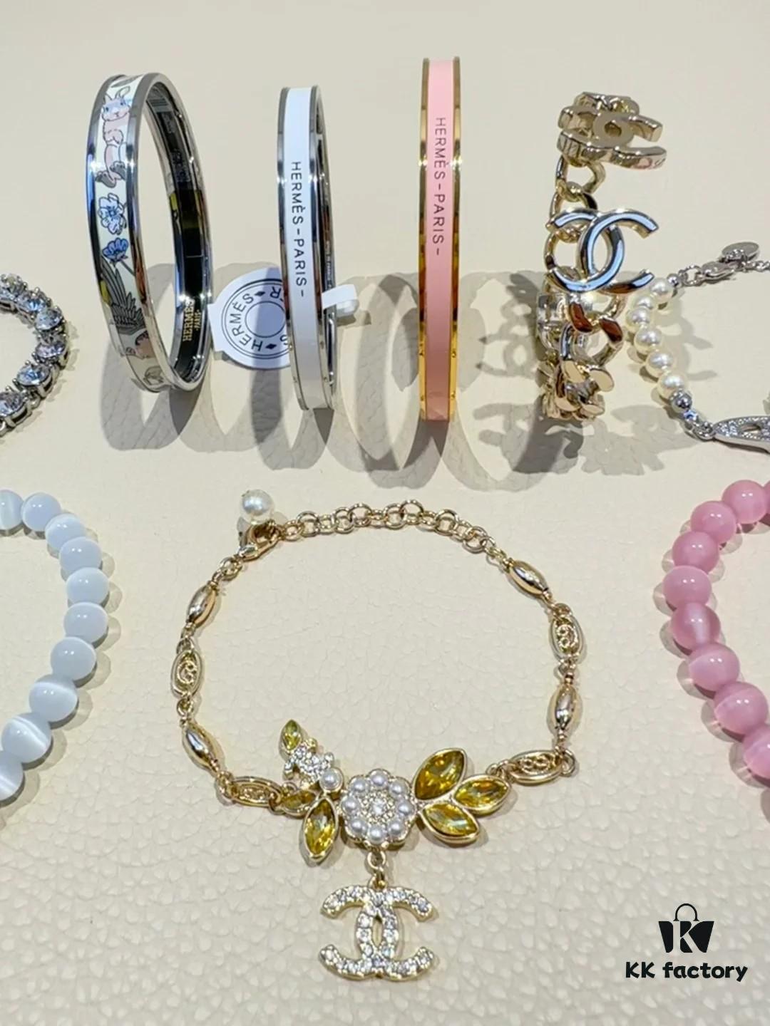69300a9c12f62673a6faba37 yyds Treasure Jewelry Chanel, Hermes, LV, West Grandma 👀 Chanel Wheat Bracelet, Double C Hollow Bracelet!!! Hermes Rabbit 🐰 Bracelet Infinite Rebuying Version LV Full Diamond Bracelet Asked for b Times Saturn Pearl Bracelet from West Grandma a Must-Have for All Girls Crocs Heart Cat's Eye Stone Bracelet Top Level