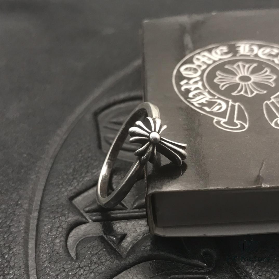 High-End Chrome Hearts Long Cross Flower Small Ring, Clear Engraving, Unisex Design, Available in US Sizes 5 to 9