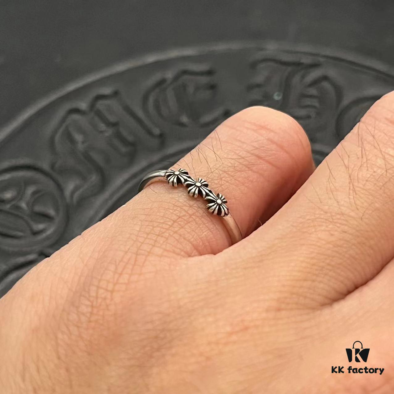 CHROME HEARTS High-Quality Cross Thirty-Character Floral Thin Ring