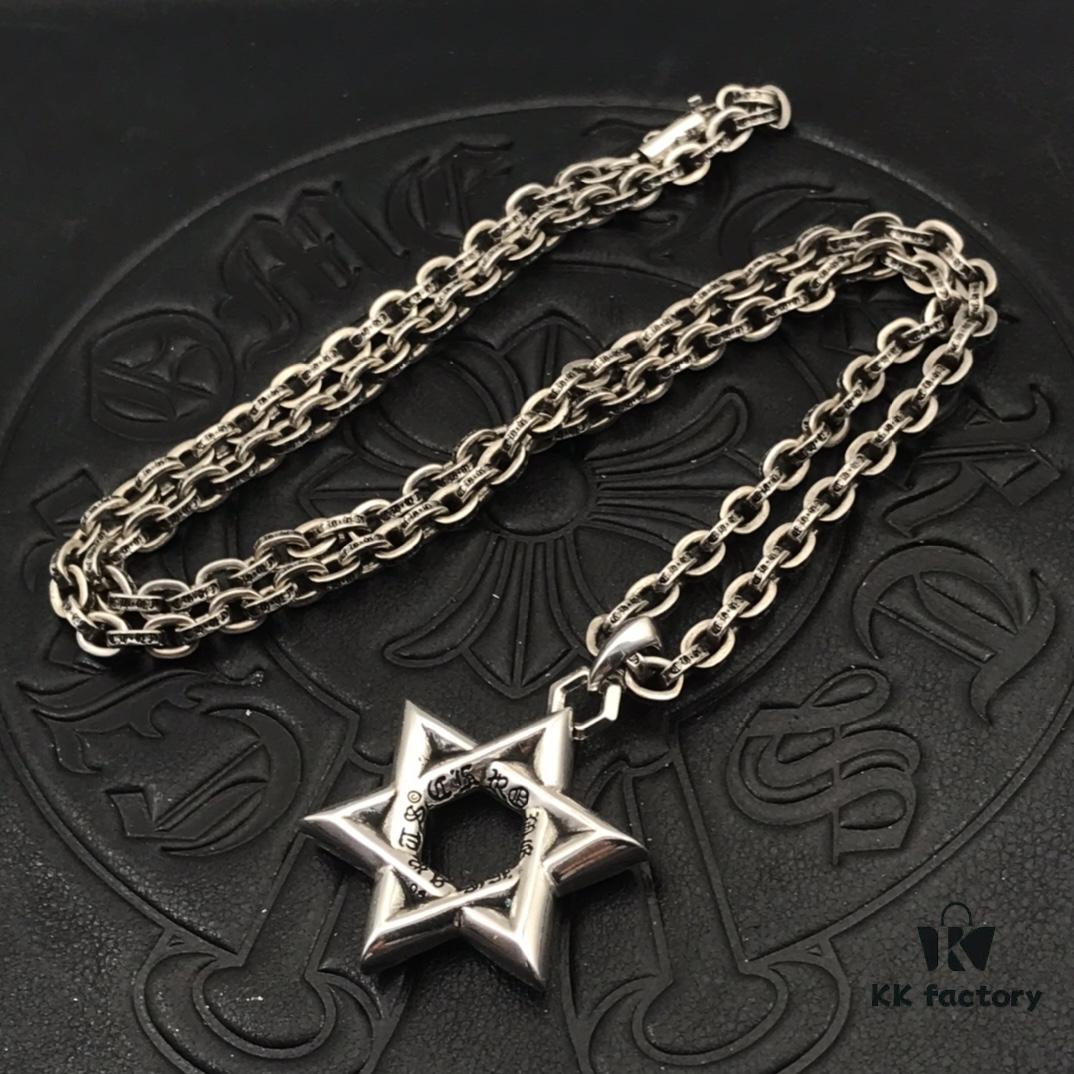 69300b1c12f62673a6fabb79 High-Version Chrome Hearts Large Six-Pointed Star Pendant Necklace, Worn by Numerous Celebrities, Gradual Size Transition from Small to Large at Every Angle, Precise Details, Original Handwritten Engraving, Paired with Letter Chain, Adjustable Length 50-70cm Available