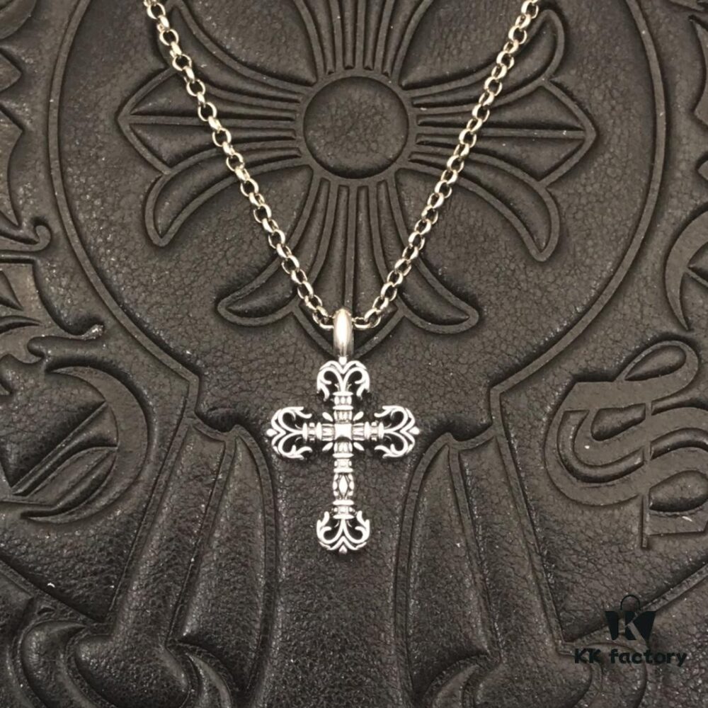 69300b2312f62673a6fabb8b High-Version Chrome Hearts Mini Flame Cross Pendant, Small Size, Highly Versatile