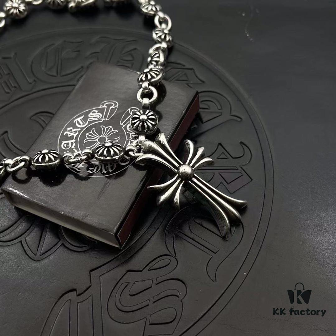 High-Version Chrome Hearts Cross Pendant Necklace with Integrated Chain, Original Horseshoe Clasp, Clear Engraving Details, Unisex Wear, 60cm Length