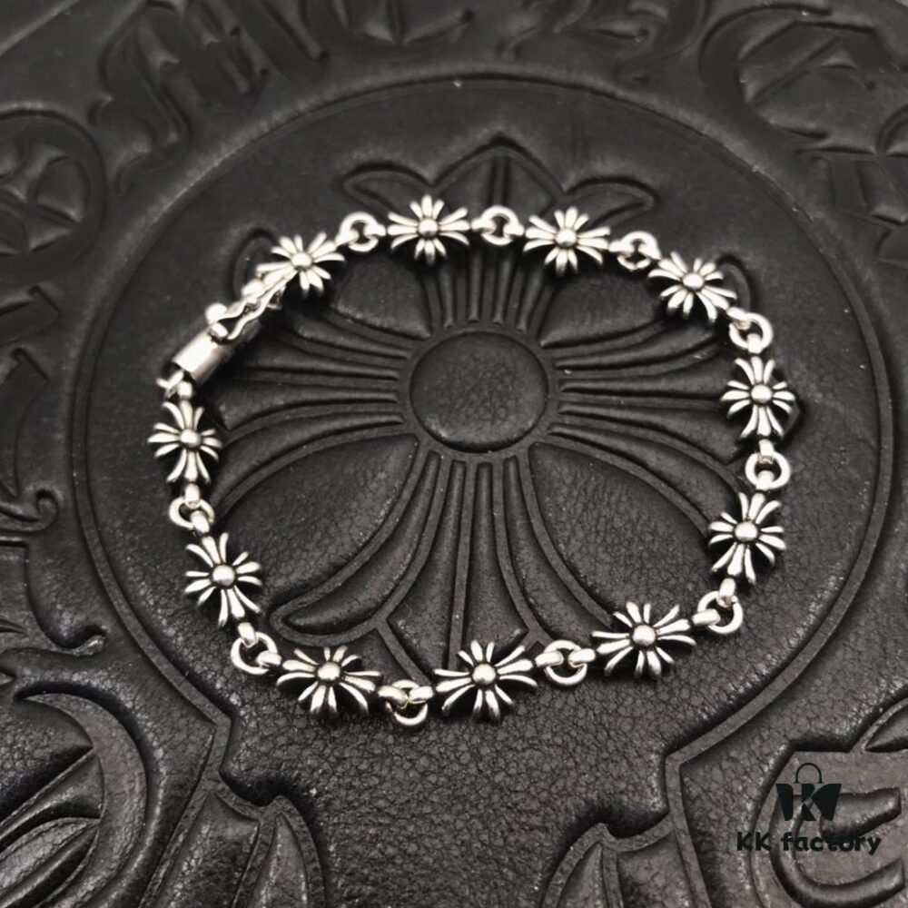 69300ba112f62673a6fabc5f High-Version Chrome Hearts Plain Cross Wristband without Stones, Authentic Buckle Design with Original 14K Engraved Inlay, Unisex Bracelet, Available in Sizes 17-18-19