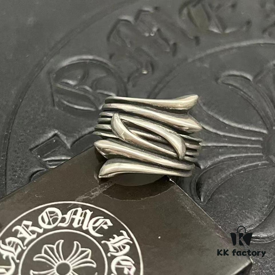 CHROME HEARTS High-Quality Cropped Heart Iris Ring