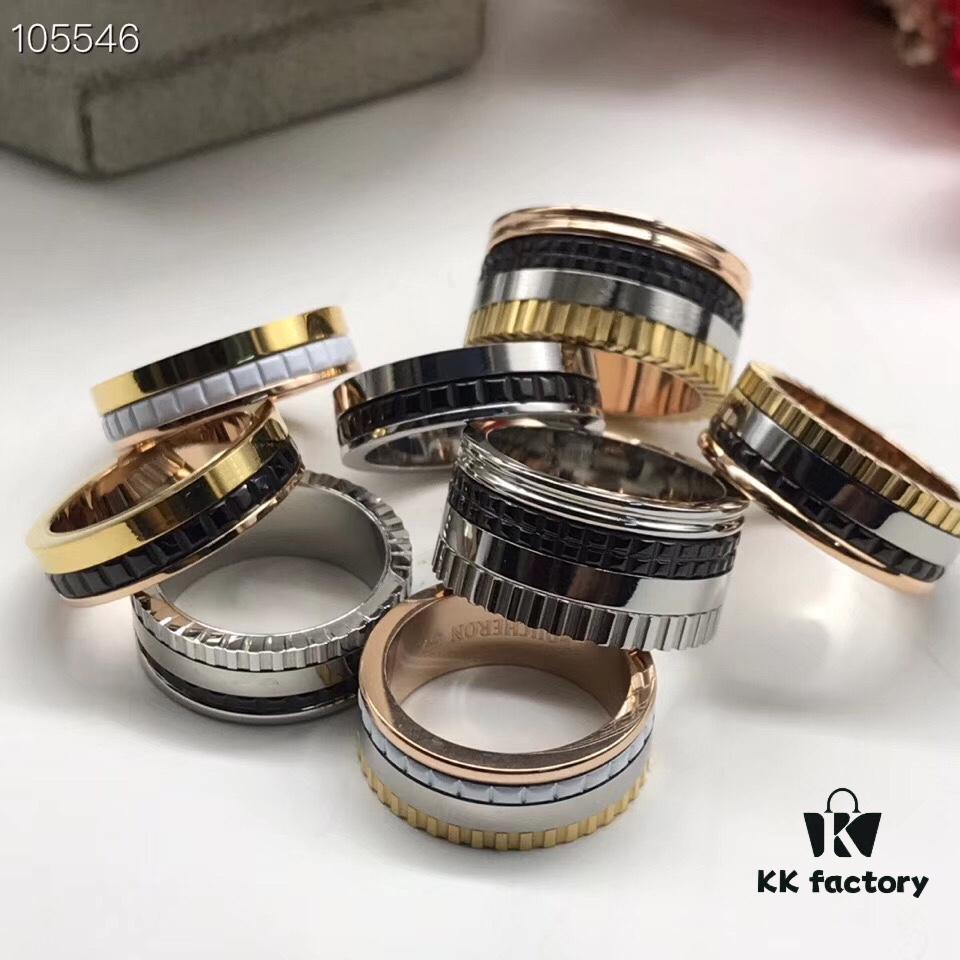69300c3312f62673a6fabd2b Boucheron Quatre Radiant Series Rotating Ring with Four Rows of Brilliant Diamonds, Ribbon-Line Engraving, and Black Ceramic Diamond Pattern