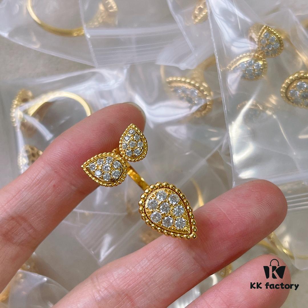 69300c6c12f62673a6fabd8c Boucheron Goutte Ring 💧 SERPENT BOHÈME Ring 💍 Classic and Modern, Diamond-Paved Drop Design with Delicate Yellow Gold Pearl Surround, Contemporary Aesthetic, Thick Gold Plating, Branded Boucheron Open Ring, One Size Fits All, Exquisitely Beautiful to Wear 👼