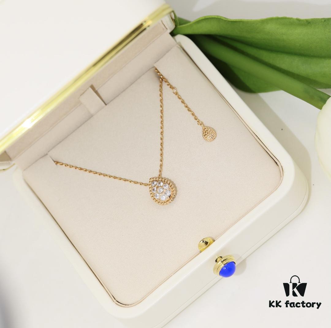 69300c7012f62673a6fabd94 Boucheron Goutte de Rose Necklace 💧 SERPENT BOHÈME Necklace. Classic and modern, featuring a teardrop-shaped pendant embellished with pave diamonds, surrounded by delicate yellow gold beads, embodying contemporary aesthetics. Thick gold plating, logo-engraved Boucheron necklace, adjustable length 45cm for a stunning fit 👼