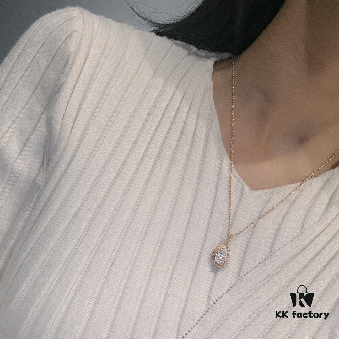 69300c7112f62673a6fabd97 Boucheron Goutte Necklace 💧 SERPENT BOHÈME Necklace, Classic and Modern Design with Diamond-Paved Drop Pendant Surrounded by Delicate Yellow Gold Beads, Thick Gold Plating, Branded Logo, Adjustable Length 45cm, Exquisite for Every Occasion 👼 Large Drop Necklace. Brand Story: The Water Drop Symbolizes 'For the One You Love Most'