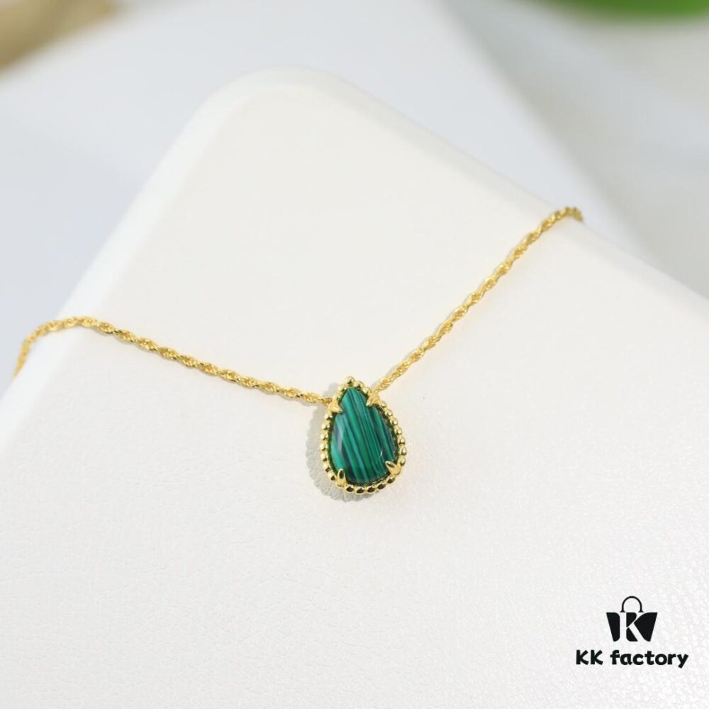 69300c7512f62673a6fabda1 Boucheron Goutte Necklace 💧 SERPENT BOHÈME Necklace. Classic and modern, featuring a teardrop-shaped design embellished with diamonds, surrounded by delicate yellow gold pearls, embodying contemporary aesthetics. Logo-engraved Boucheron necklace, adjustable length of 45cm for a stunning fit. 👼【Large Teardrop Necklace】 Brand Story: The teardrop symbolizes giving to the one you love most.