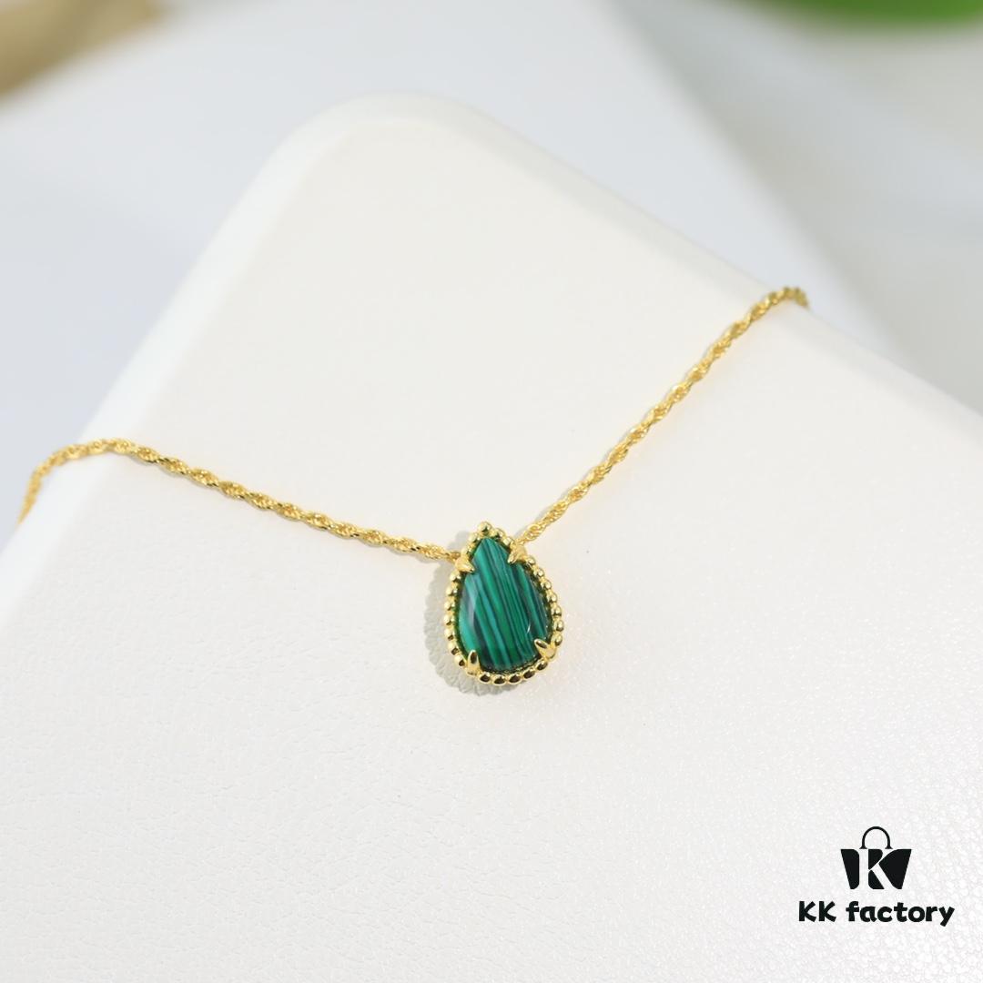 69300c7512f62673a6fabda1 Boucheron Goutte Necklace 💧 SERPENT BOHÈME Necklace. Classic and modern, featuring a teardrop-shaped design embellished with diamonds, surrounded by delicate yellow gold pearls, embodying contemporary aesthetics. Logo-engraved Boucheron necklace, adjustable length of 45cm for a stunning fit. 👼【Large Teardrop Necklace】 Brand Story: The teardrop symbolizes giving to the one you love most.