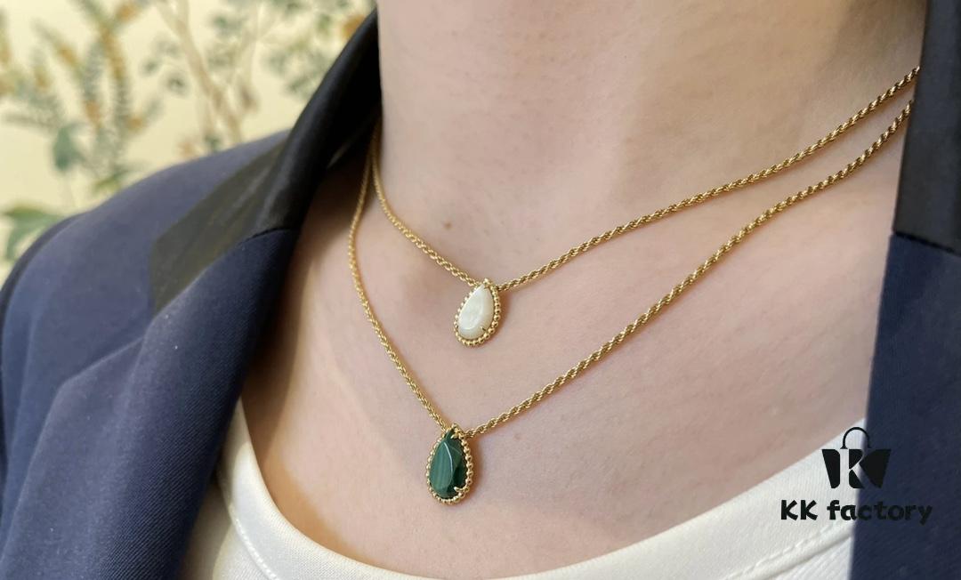 69300c7512f62673a6fabda4 Boucheron Goutte Necklace 💧 SERPENT BOHÈME Necklace. Classic and modern, featuring a teardrop-shaped design embellished with diamonds, surrounded by delicate yellow gold pearls, embodying contemporary aesthetics. Logo-engraved Boucheron necklace, adjustable length of 45cm for a stunning fit. 👼【Large Teardrop Necklace】 Brand Story: The teardrop symbolizes giving to the one you love most.