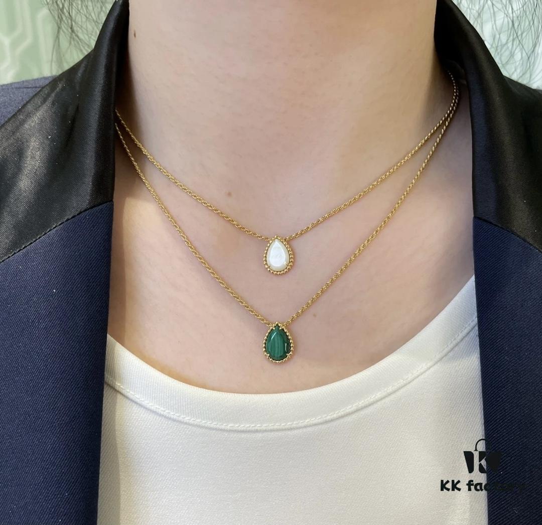 69300c7812f62673a6fabda9 Boucheron Goutte Necklace 💧 SERPENT BOHÈME Necklace. Classic and modern, featuring a teardrop-shaped design embellished with diamonds, surrounded by delicate yellow gold pearls, embodying contemporary aesthetics. Logo-engraved Boucheron necklace, adjustable length of 45cm for a stunning fit. 👼【Large Teardrop Necklace】 Brand Story: The teardrop symbolizes giving to the one you love most.