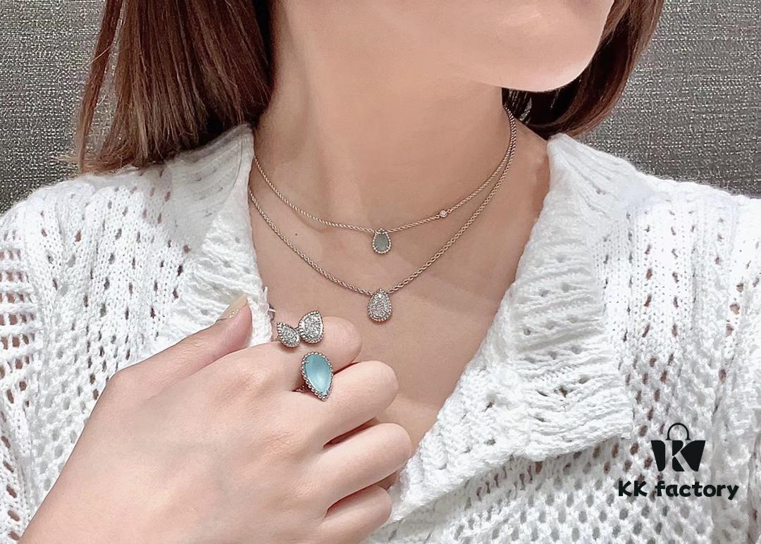 69300c7a12f62673a6fabdb1 Boucheron Goutte de Ressac Necklace 💧 SERPENT BOHÈME Collection. Timeless and modern, featuring a droplet-shaped design embellished with pave diamonds, perfectly aligned with contemporary aesthetics. Logo-engraved Boucheron necklace, 45cm length with adjustable chain for an elegant fit 👼. Petite droplet necklace. Brand story: the water droplet symbolizes 'For the one I love most.'
