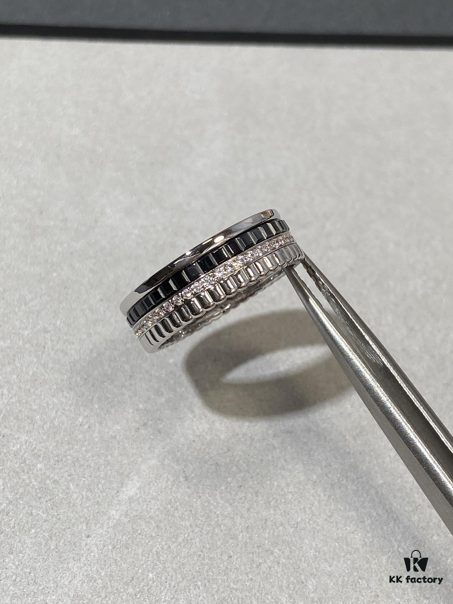 Black Brown and White Gold Color-Blocked