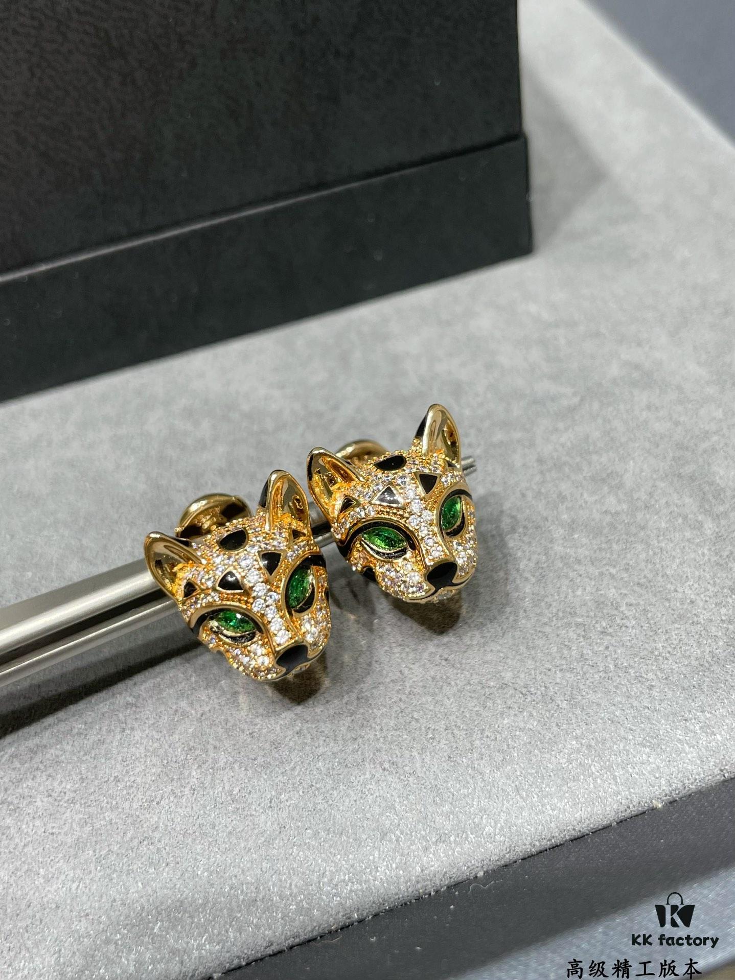 69300cc212f62673a6fabe2d Boucheron Leopard Cat Earrings