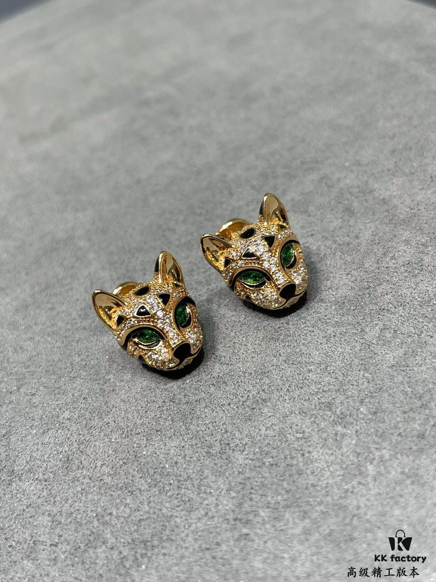 69300cc212f62673a6fabe2f Boucheron Leopard Cat Earrings