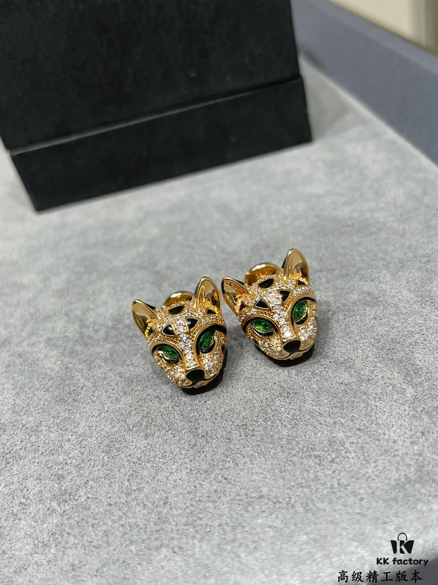 69300cc312f62673a6fabe32 Boucheron Leopard Cat Earrings