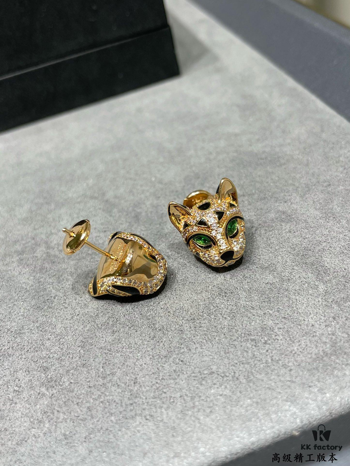 69300cc412f62673a6fabe34 Boucheron Leopard Cat Earrings