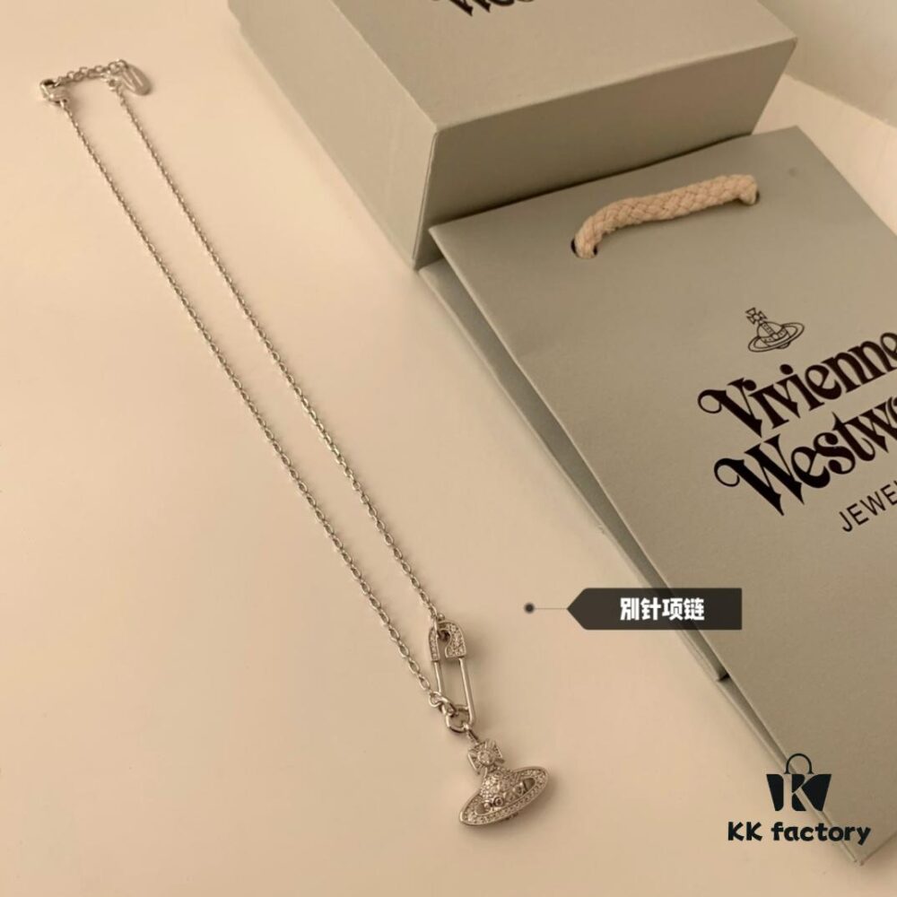 69300ce312f62673a6fabe6a Vivienne Westwood Queen of Fashion Brooch Necklace