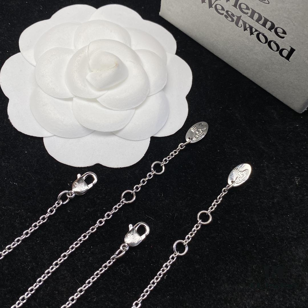 VIVIENNE WESTWOOD New Bracelet