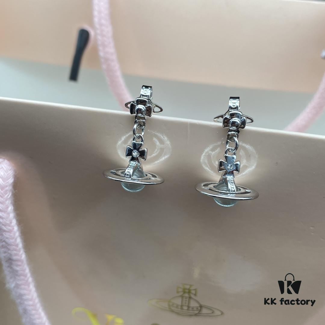VIVIENNE WESTWOOD New Stud Earrings