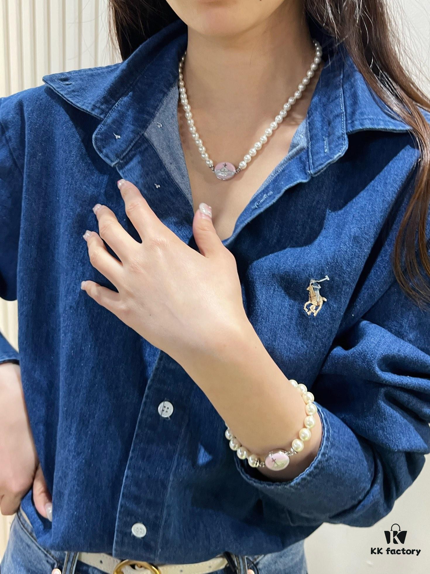 69300dde12f62673a6fac022 Promise Me You'll Get This Enamel Pearl Piece! Lisa and Yimengling Are Wearing It!