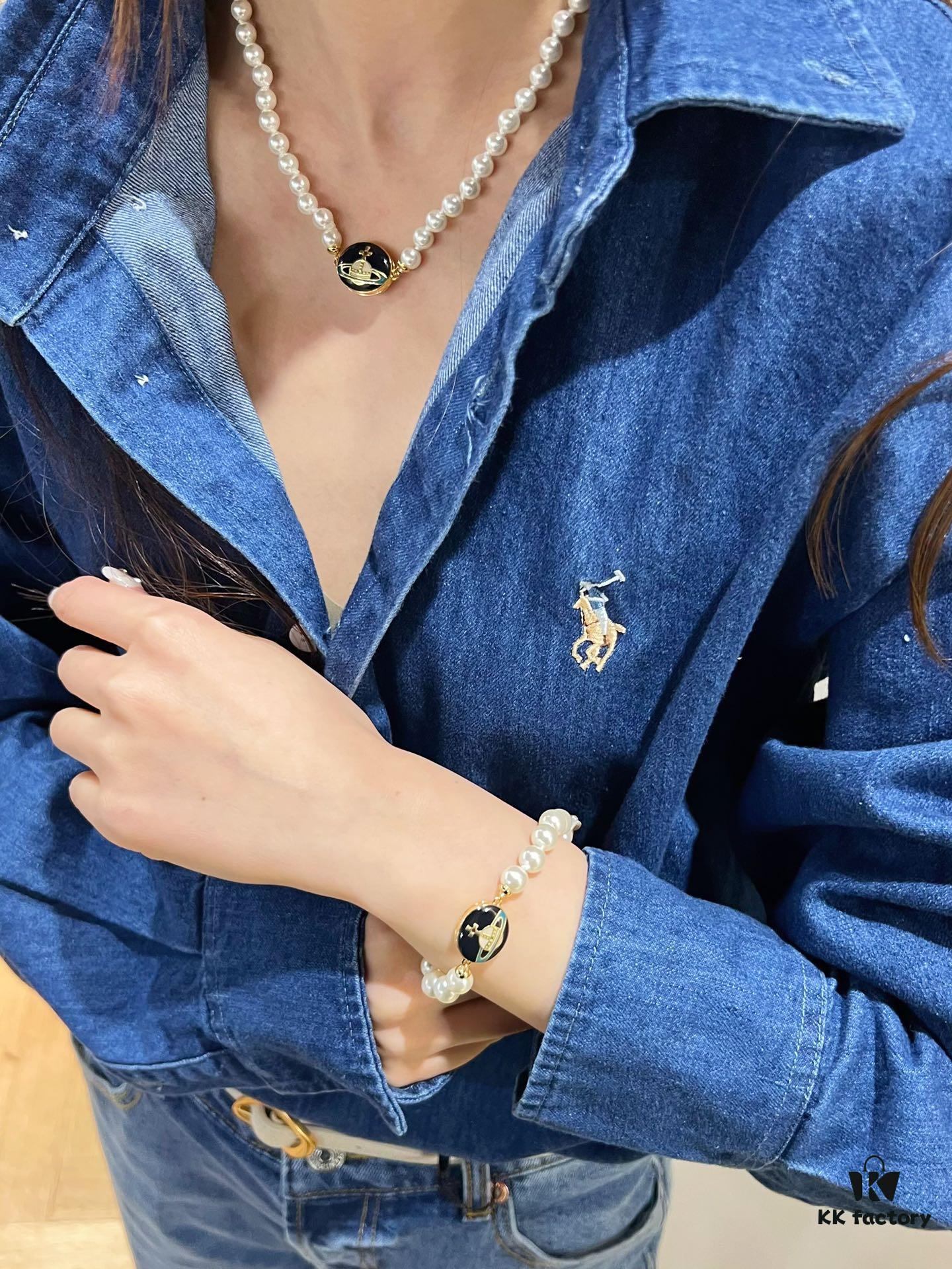 69300de112f62673a6fac023 Promise Me You'll Get This Enamel Pearl Piece! Lisa and Yimengling Are Wearing It!