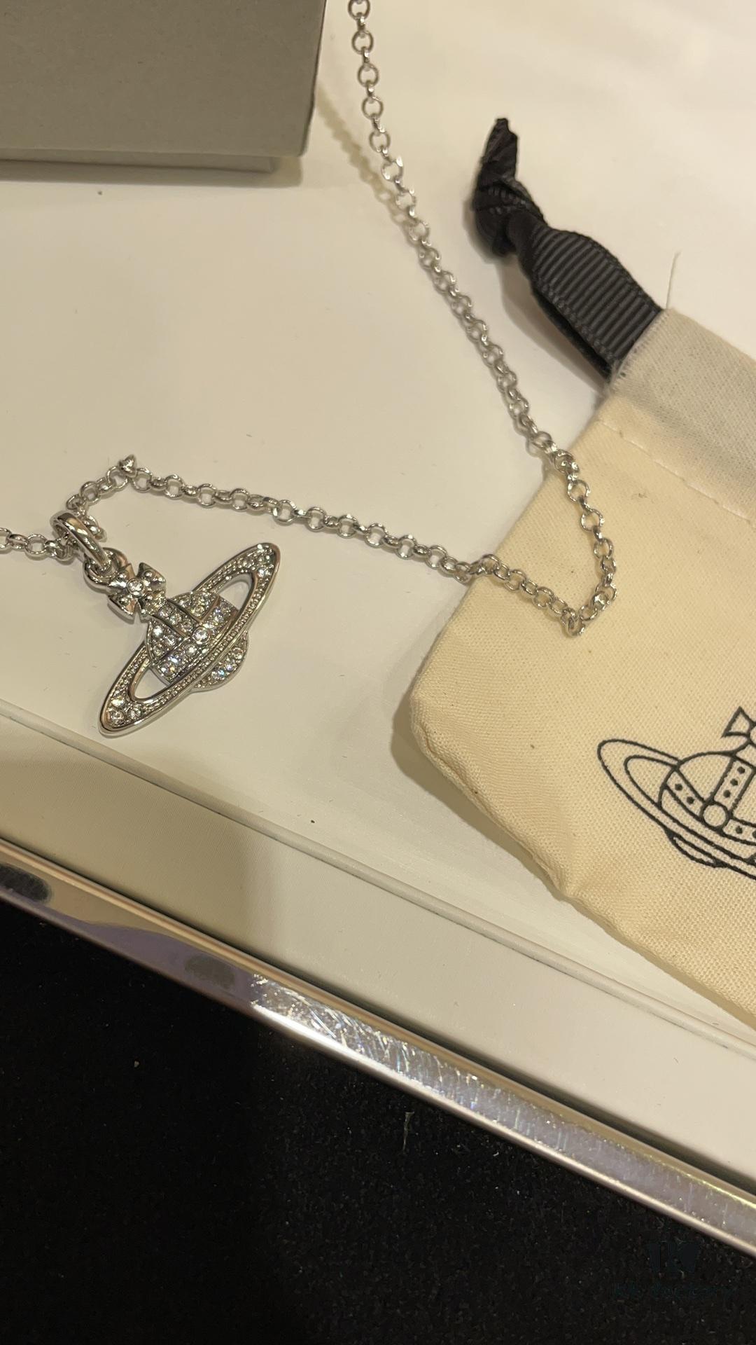 69300e2e12f62673a6fac067 Must-Have🔥New Arrival Vivienne Westwood🪐 Classic Full Diamond Saturn Pendant Necklace