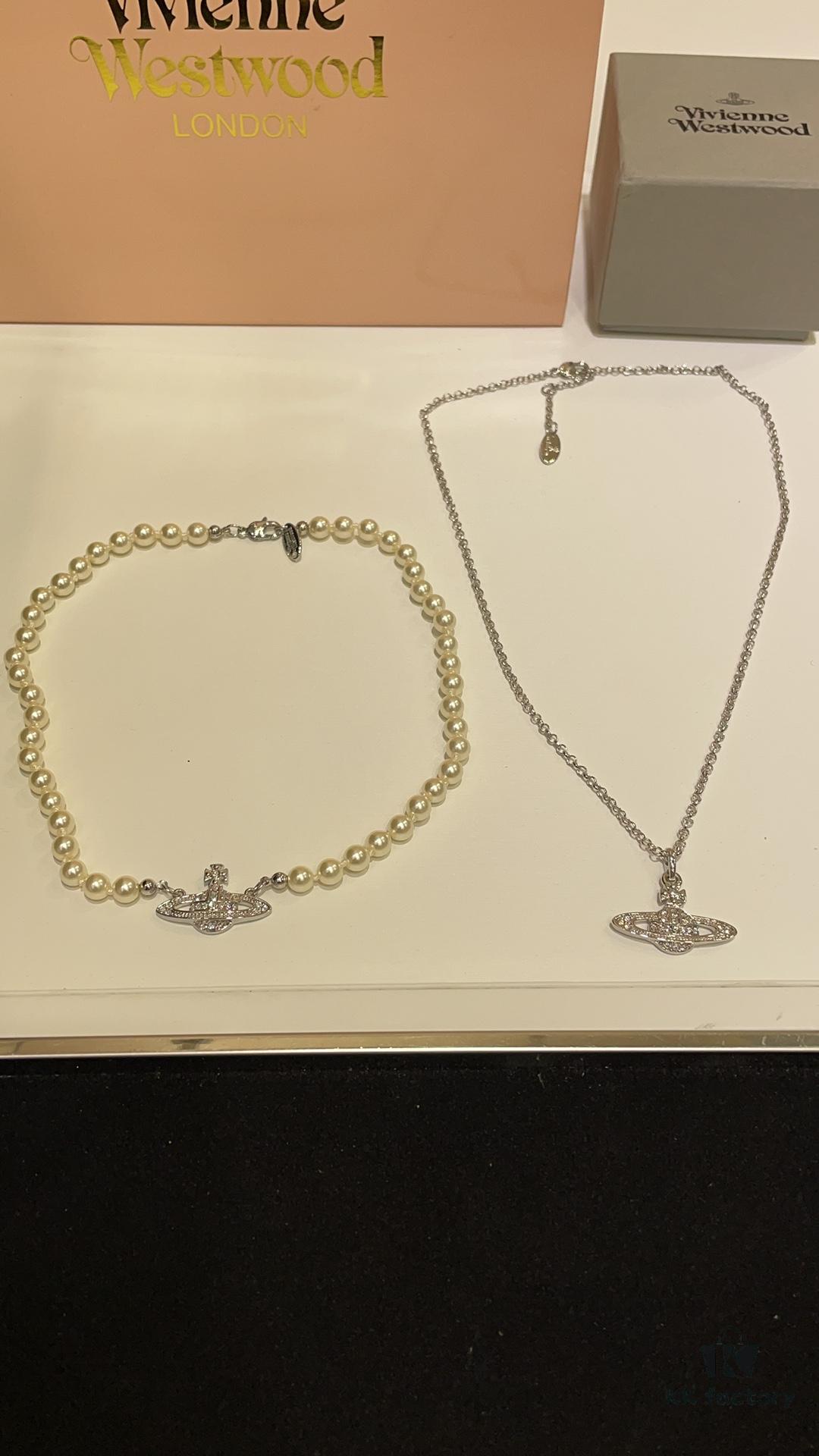 69300e3012f62673a6fac06a Must-Have🔥New Arrival Vivienne Westwood🪐 Classic Full Diamond Saturn Pendant Necklace