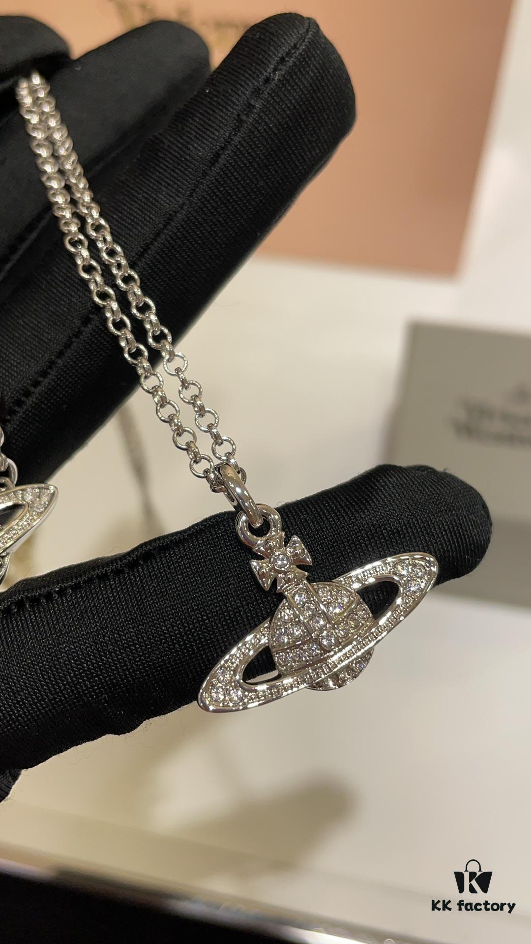 69300e3312f62673a6fac06d Must-Have🔥New Arrival Vivienne Westwood🪐 Classic Full Diamond Saturn Pendant Necklace
