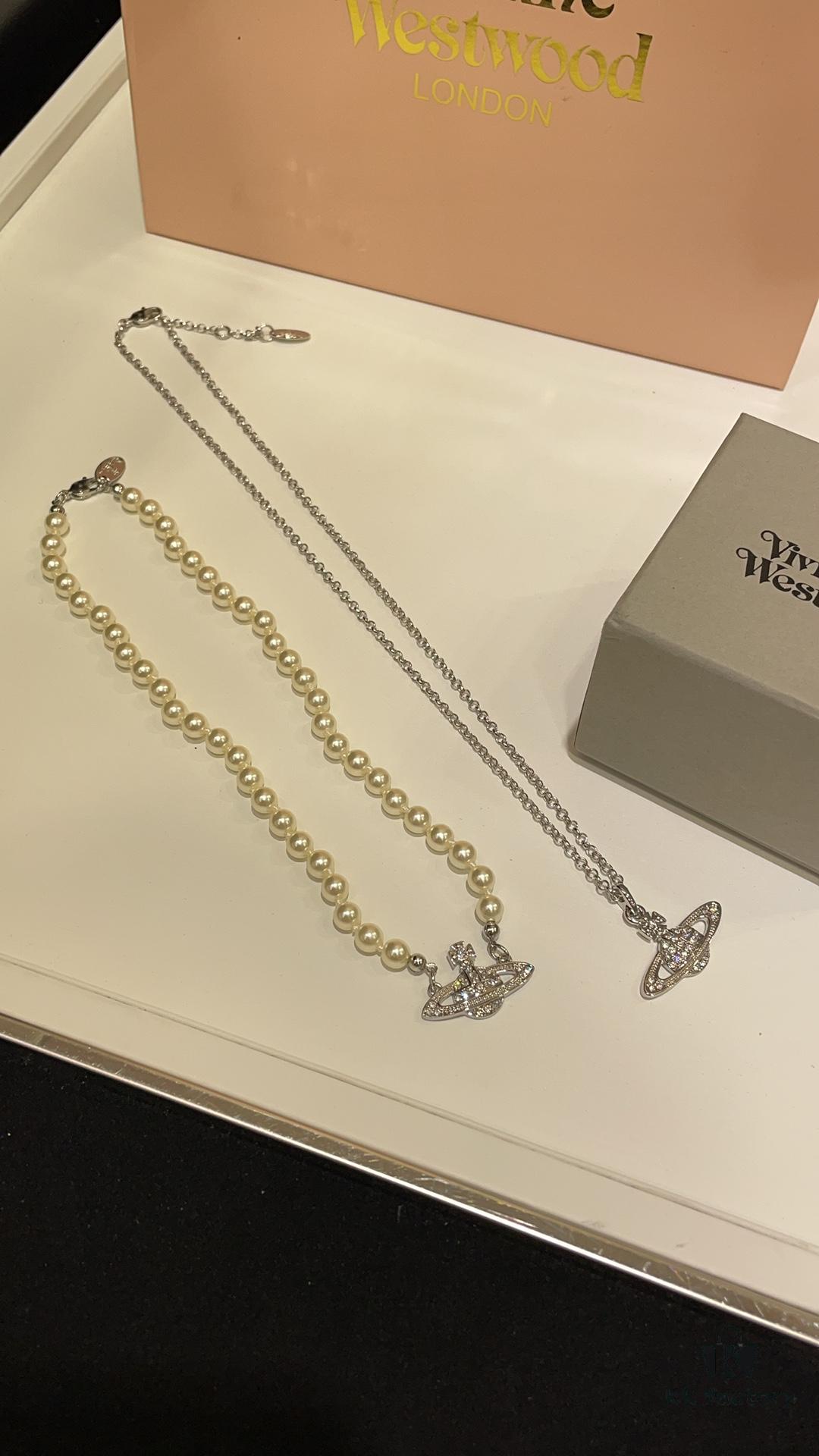 69300e3312f62673a6fac06e Must-Have🔥New Arrival Vivienne Westwood🪐 Classic Full Diamond Saturn Pendant Necklace