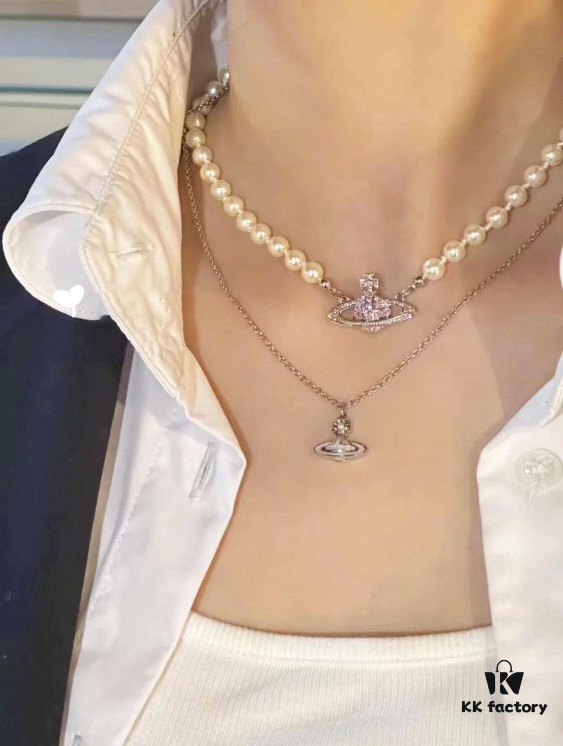 69300e3712f62673a6fac072 Vivienne Westwood Saturn Pearl Set - Beautiful and Timeless Jewelry