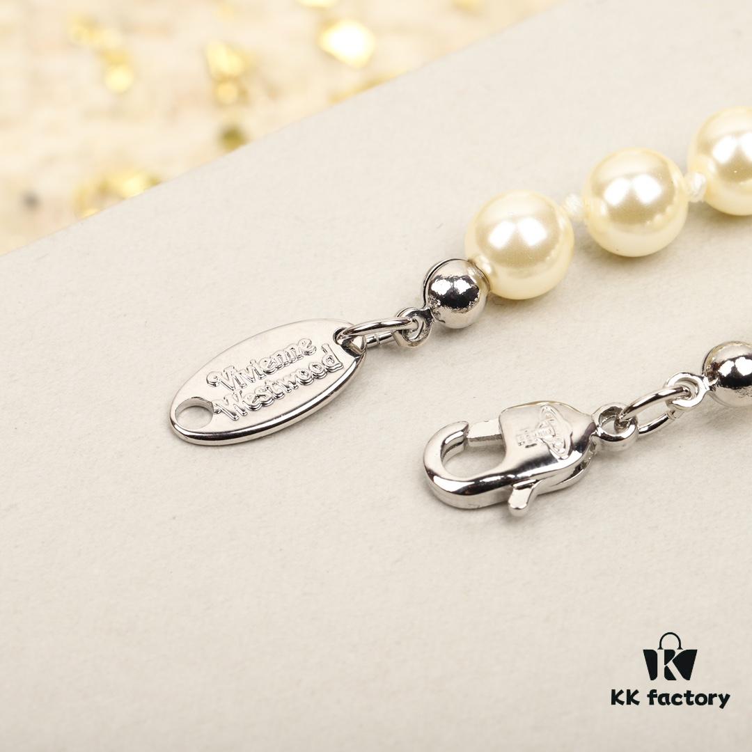 69300e3d12f62673a6fac07a Vivienne Westwood Saturn Pearl Set - A Timeless Fusion of Punk and Elegance