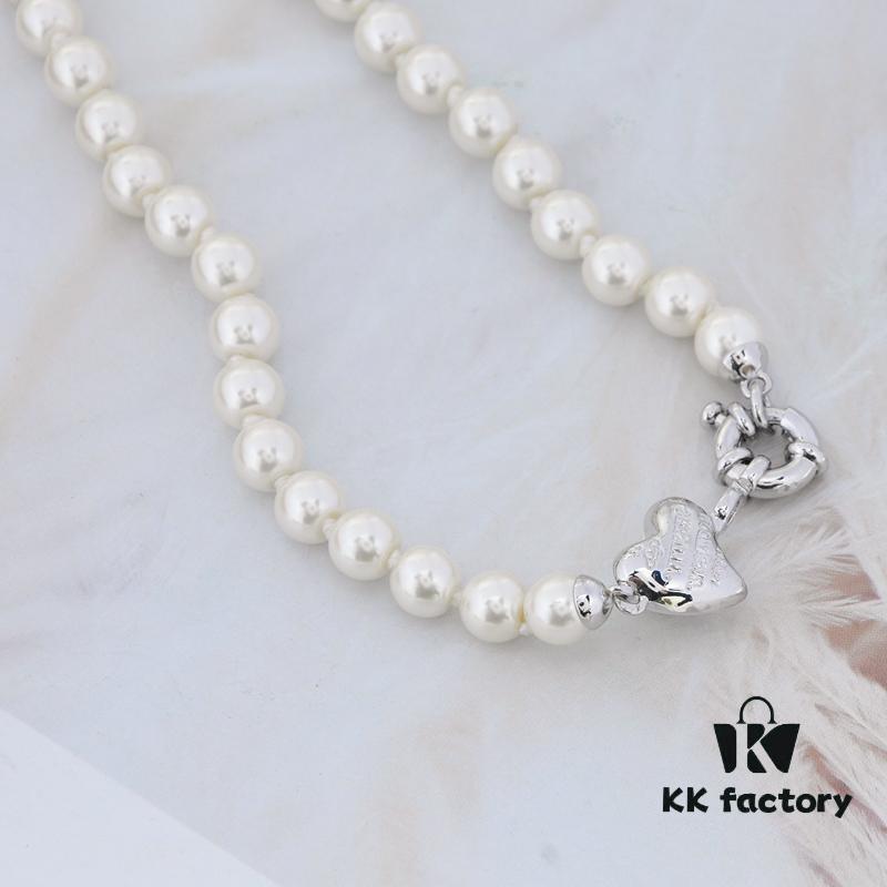 69300e5812f62673a6fac0a5 Vivienne Westwood Small Resin Heart Pearl Necklace - Silver