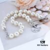 West Queen Brooch Round Plate Large Pearl Necklace - Silver