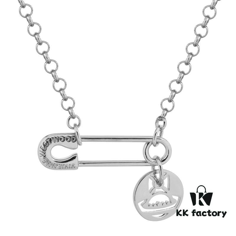 Vivienne Westwood Pin Round Pendant - Small Chain Necklace - Silver