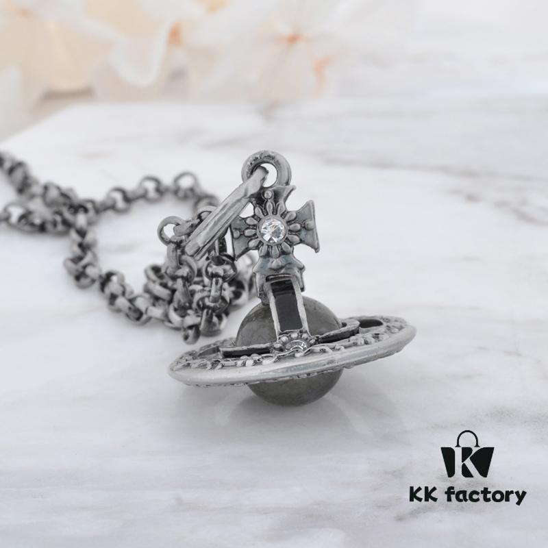 West Queen Small Antique Silver 3D Carved - Cloud Pattern Stone