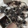 West Queen Large Vintage Silver Carved 3D Track Black Bead
