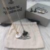 West Queen 3D White Resin Necklace and Earrings