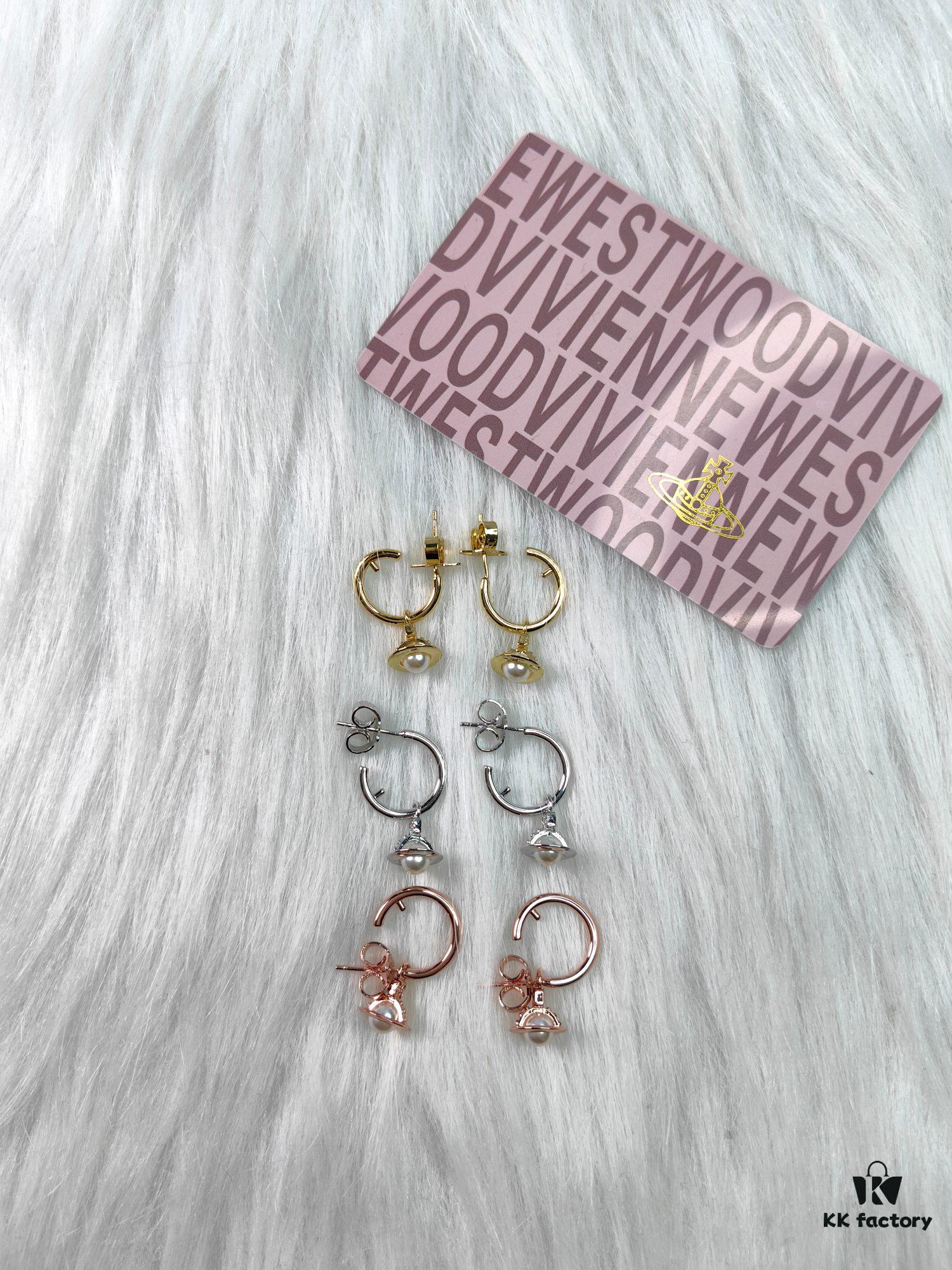 West Queen Mini Pearl Earrings