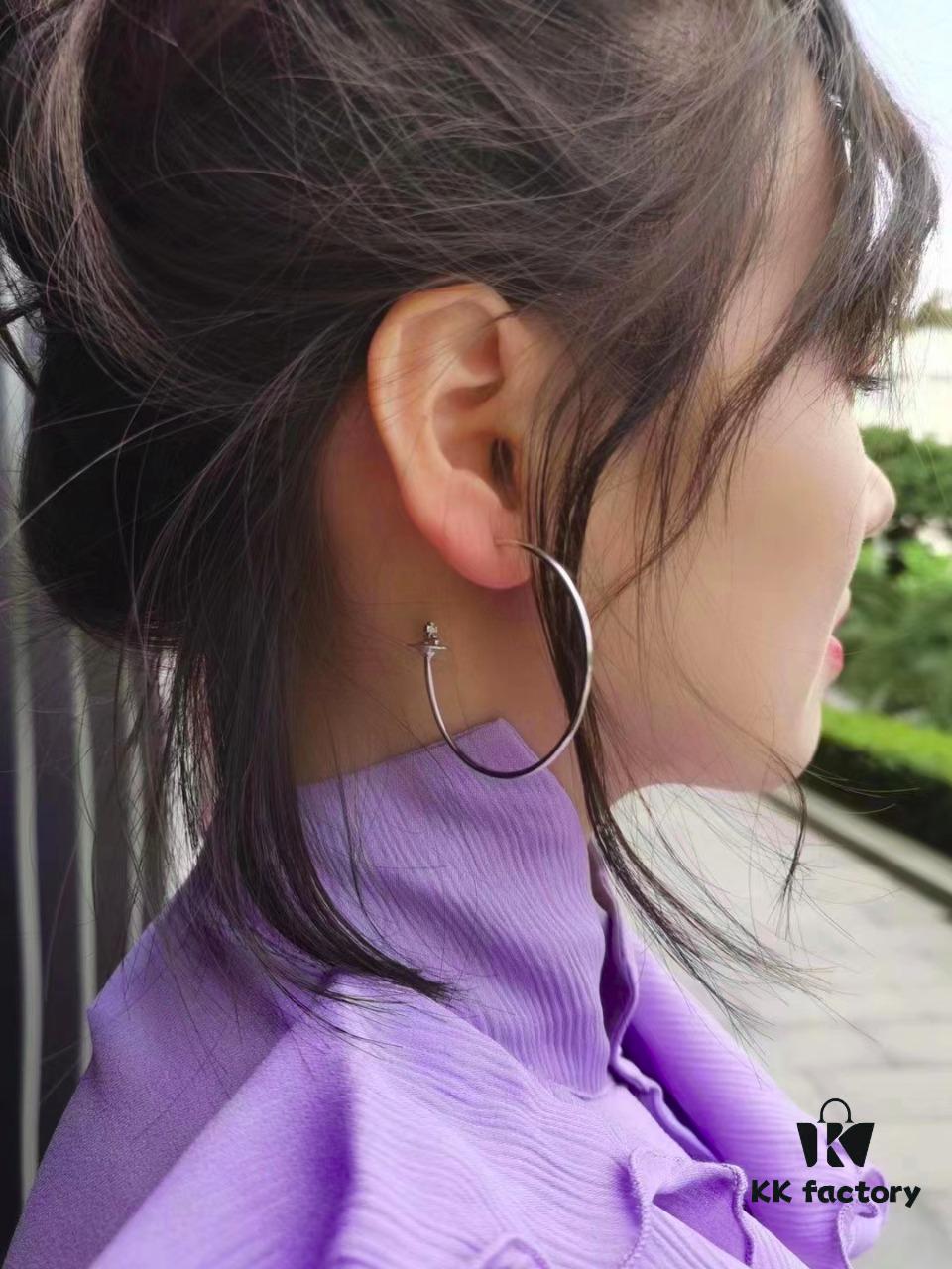 6930101312f62673a6fac38e West Queen Large 3D Saturn Hoop Earrings 4CM Silver